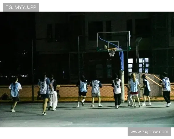南京篮球队的节奏揭秘:激情与技巧交织的篮球盛宴 南京篮球队的节奏揭秘:激情与技巧交织的篮球盛宴